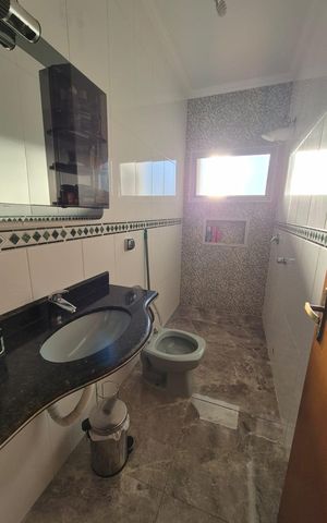 Casa para alugar com 250m², 3 quartos e 3 vagas Casa para alugar com 250m², 3 quartos e 3 vagasBanheiro social