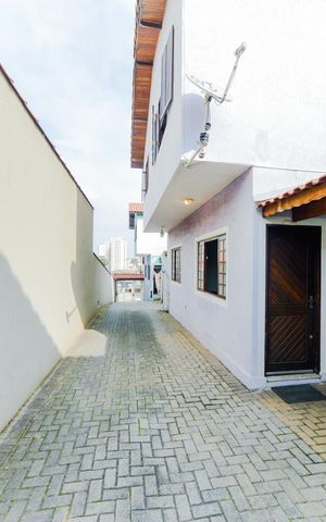 Casa de condomínio à venda com 107m², 2 quartos e 1 vagaHall de entrada