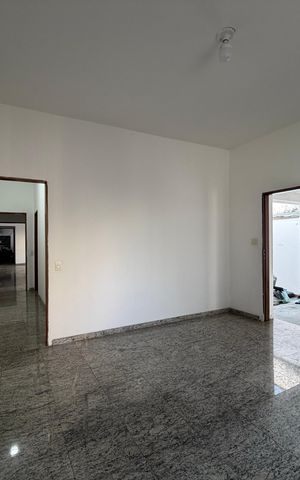 Casa para alugar com 168m², 2 quartos e 3 vagasSala