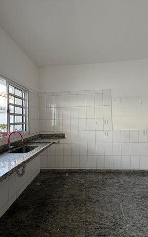Casa para alugar com 168m², 2 quartos e 3 vagasCozinha