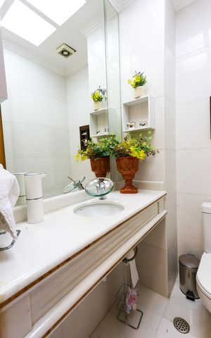 Apartamento para alugar com 690m², 5 quartos e 7 vagas Apartamento para alugar com 690m², 5 quartos e 7 vagasLavabo