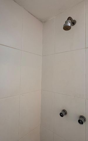 Apartamento para alugar com 200m², 3 quartos e 2 vagasBanheiro Canadense