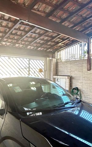 Casa à venda com 152m², 2 quartos e 2 vagas Casa à venda com 152m², 2 quartos e 2 vagasGaragem