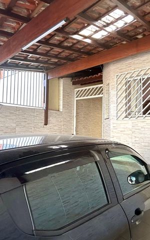 Casa à venda com 152m², 2 quartos e 2 vagas Casa à venda com 152m², 2 quartos e 2 vagasGaragem