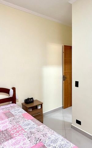 Casa à venda com 152m², 2 quartos e 2 vagas Casa à venda com 152m², 2 quartos e 2 vagasQuarto Suíte