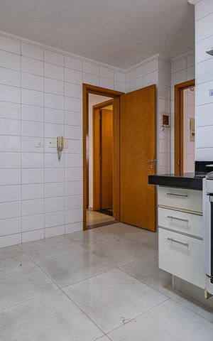 Apartamento à venda com 130m², 3 quartos e 3 vagasCozinha