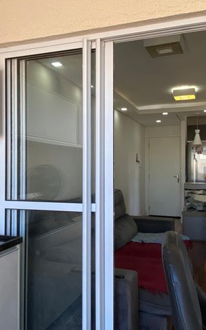 Apartamento à venda com 54m², 2 quartos e 1 vaga Apartamento à venda com 54m², 2 quartos e 1 vagaVaranda