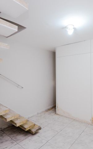 Casa à venda com 120m², 3 quartos e 1 vagaCopa