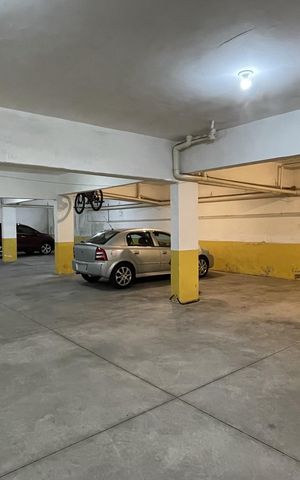 Casa de condomínio para alugar com 102m², 3 quartos e 2 vagas Casa de condomínio para alugar com 102m², 3 quartos e 2 vagasÁrea Comum - Garagem