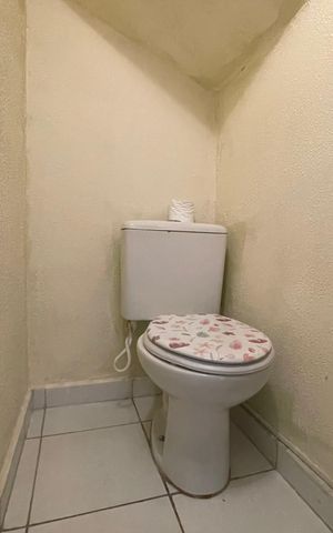 Casa de condomínio para alugar com 102m², 3 quartos e 2 vagas Casa de condomínio para alugar com 102m², 3 quartos e 2 vagasLavabo