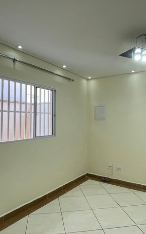 Casa de condomínio para alugar com 102m², 3 quartos e 2 vagas Casa de condomínio para alugar com 102m², 3 quartos e 2 vagasSala