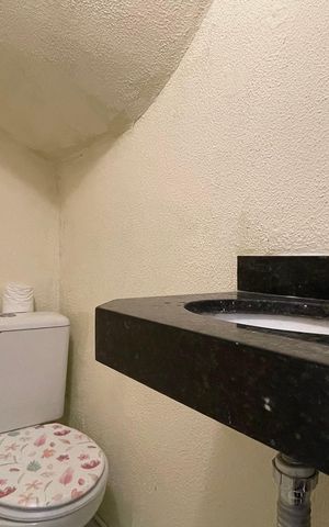 Casa de condomínio para alugar com 102m², 3 quartos e 2 vagas Casa de condomínio para alugar com 102m², 3 quartos e 2 vagasLavabo