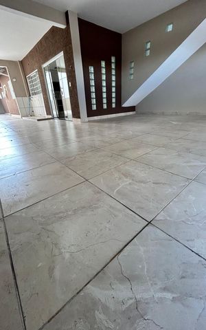 Casa à venda com 188m², 3 quartos e 5 vagas Casa à venda com 188m², 3 quartos e 5 vagasÁrea externa