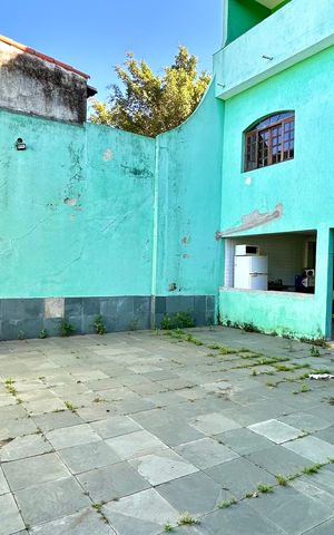 Casa para alugar com 395m², 4 quartos e 4 vagas Casa para alugar com 395m², 4 quartos e 4 vagasQuintal