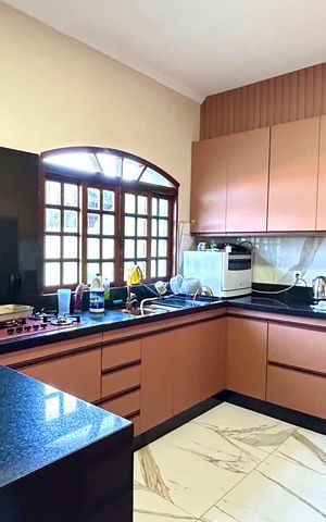 Casa para alugar com 395m², 4 quartos e 4 vagas Casa para alugar com 395m², 4 quartos e 4 vagasCozinha