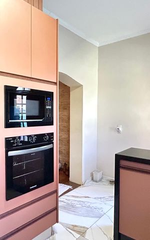Casa para alugar com 395m², 4 quartos e 4 vagas Casa para alugar com 395m², 4 quartos e 4 vagasCozinha