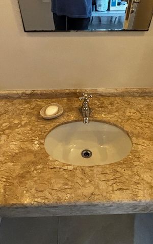 Apartamento à venda com 193m², 4 quartos e 1 vaga Apartamento à venda com 193m², 4 quartos e 1 vagaLavabo