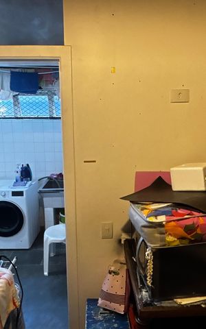 Apartamento à venda com 193m², 4 quartos e 1 vaga Apartamento à venda com 193m², 4 quartos e 1 vagaÁrea de Serviço - Despensa