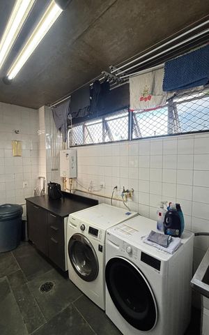 Apartamento à venda com 193m², 4 quartos e 1 vaga Apartamento à venda com 193m², 4 quartos e 1 vagaÁrea de Serviço