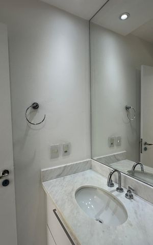 Apartamento para alugar com 68m², 2 quartos e 1 vaga Apartamento para alugar com 68m², 2 quartos e 1 vagaBanheiro da Suíte