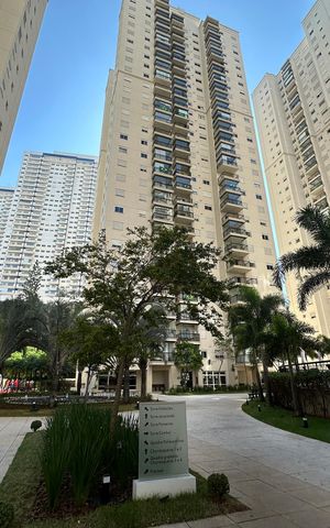 Apartamento para alugar com 68m², 2 quartos e 1 vaga Apartamento para alugar com 68m², 2 quartos e 1 vagaFachada