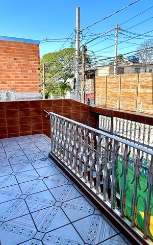 Casa à venda com 290m², 3 quartos e 1 vaga Casa à venda com 290m², 3 quartos e 1 vagaSacada