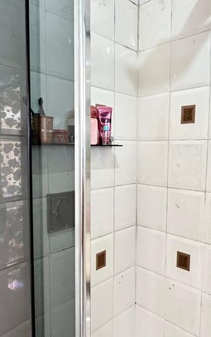 Casa à venda com 290m², 3 quartos e 1 vaga Casa à venda com 290m², 3 quartos e 1 vagaBanheiro 1