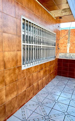 Casa à venda com 290m², 3 quartos e 1 vaga Casa à venda com 290m², 3 quartos e 1 vagaSacada