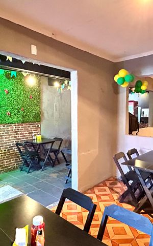 Casa à venda com 290m², 3 quartos e 1 vaga Casa à venda com 290m², 3 quartos e 1 vagaGaragem