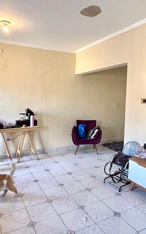Casa à venda com 290m², 3 quartos e 1 vaga Casa à venda com 290m², 3 quartos e 1 vagaSala