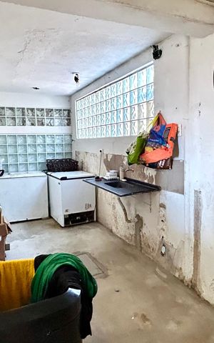 Casa à venda com 290m², 3 quartos e 1 vaga Casa à venda com 290m², 3 quartos e 1 vagaCozinha