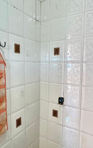 Casa à venda com 290m², 3 quartos e 1 vaga Casa à venda com 290m², 3 quartos e 1 vagaBanheiro 1
