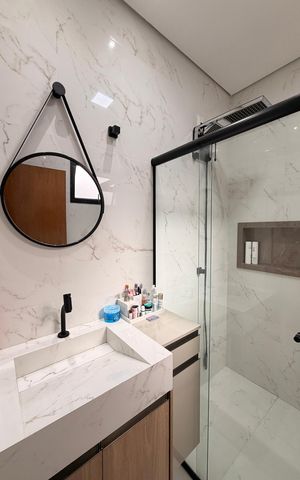 Casa à venda com 149m², 3 quartos e 2 vagasBanheiro da Suíte