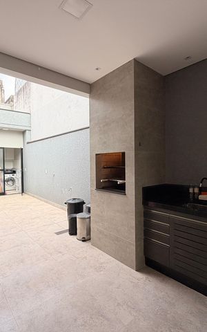 Casa à venda com 149m², 3 quartos e 2 vagasQuintal com Churrasqueira