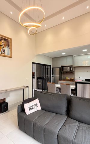 Casa à venda com 149m², 3 quartos e 2 vagasSala