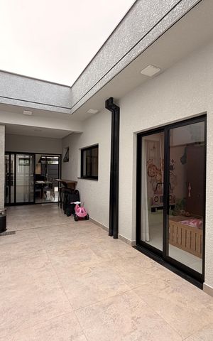 Casa à venda com 149m², 3 quartos e 2 vagasQuintal com Churrasqueira