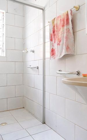 Casa à venda com 162m², 5 quartos e 2 vagasBanheiro casa 1