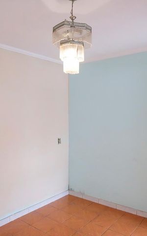 Casa à venda com 162m², 5 quartos e 2 vagasSala casa 1