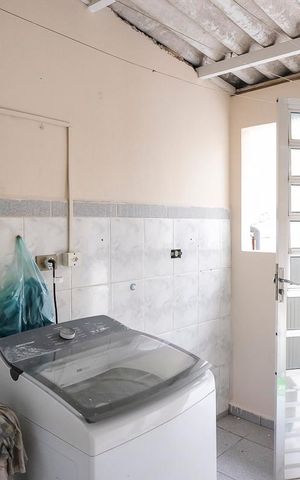 Casa à venda com 162m², 5 quartos e 2 vagasÁrea de serviço casa 2