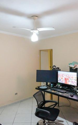 Casa à venda com 162m², 5 quartos e 2 vagasSuíte casa 2