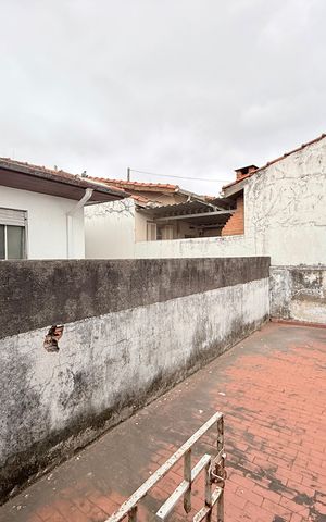 Casa para alugar com 225m², 4 quartos e 5 vagas Casa para alugar com 225m², 4 quartos e 5 vagasTerraço Quintal