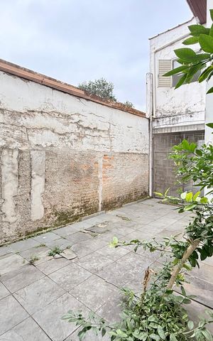 Casa para alugar com 225m², 4 quartos e 5 vagas Casa para alugar com 225m², 4 quartos e 5 vagasQuintal