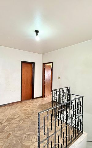 Casa para alugar com 225m², 4 quartos e 5 vagas Casa para alugar com 225m², 4 quartos e 5 vagasCorredor