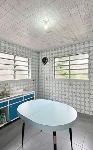 Casa para alugar com 225m², 4 quartos e 5 vagas Casa para alugar com 225m², 4 quartos e 5 vagasCozinha