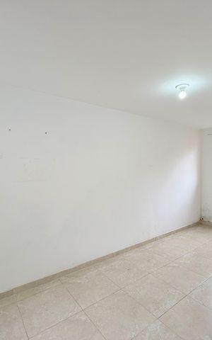 Casa para alugar com 225m², 4 quartos e 5 vagas Casa para alugar com 225m², 4 quartos e 5 vagasQuarto