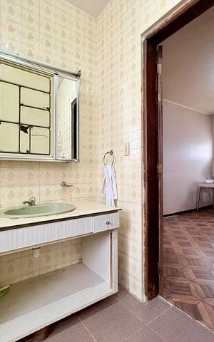 Casa para alugar com 225m², 4 quartos e 5 vagas Casa para alugar com 225m², 4 quartos e 5 vagasBanheiro da suíte