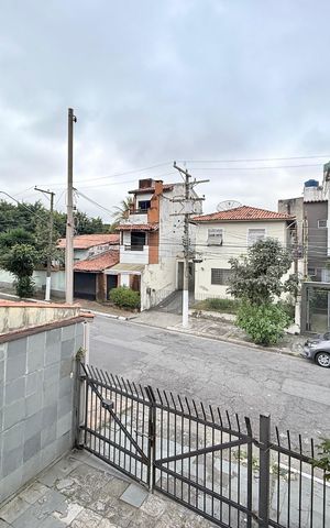 Casa para alugar com 225m², 4 quartos e 5 vagas Casa para alugar com 225m², 4 quartos e 5 vagasVista da suíte