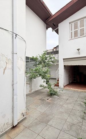 Casa para alugar com 225m², 4 quartos e 5 vagas Casa para alugar com 225m², 4 quartos e 5 vagasQuintal