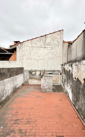 Casa para alugar com 225m², 4 quartos e 5 vagas Casa para alugar com 225m², 4 quartos e 5 vagasTerraço Quintal