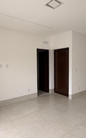 Casa à venda com 190m², 3 quartos e 2 vagasSuíte 1